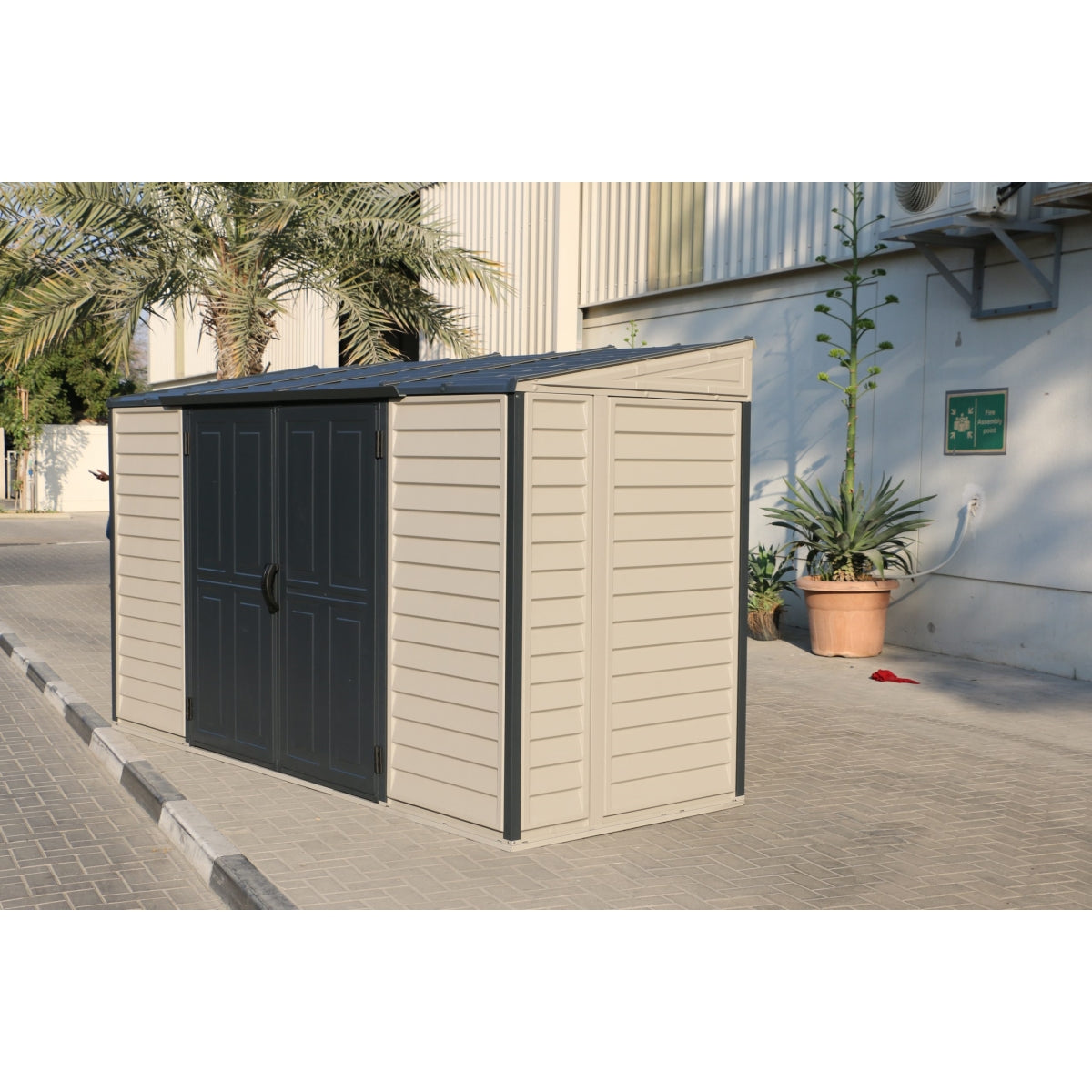 DuraMax | SideMate Plus Pro Vinyl Storage Shed with Double Doors and Foundation - 10x4x6 ft